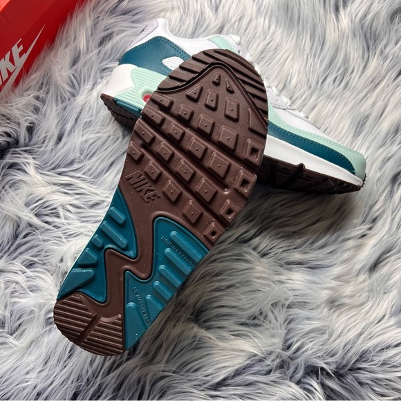 Nike Air Max 90 LTR - Picture 3 of 9